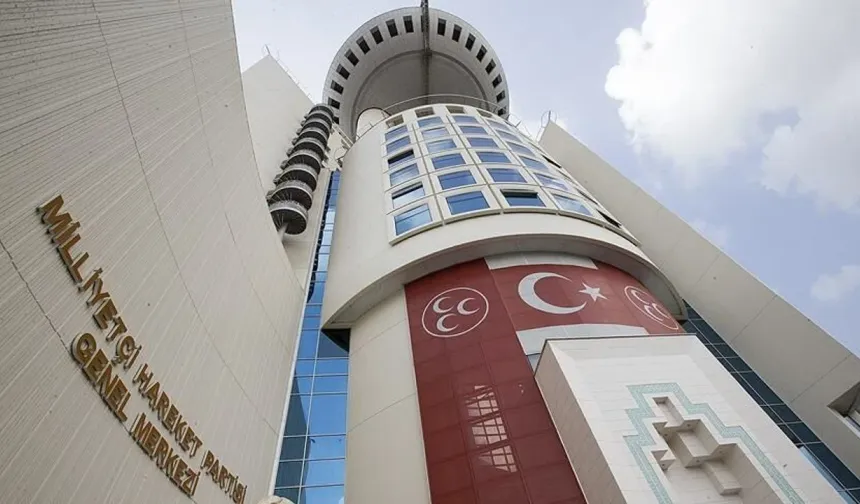 MHP’de iki istifa