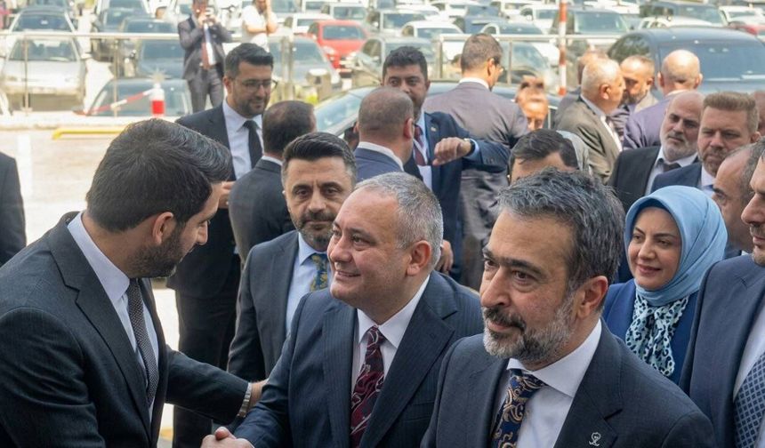 3 belediye başkanı AK Parti'ye katıldı