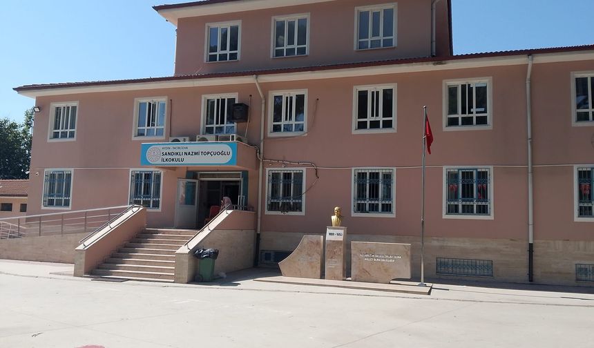 Sandıklı Mahallesi acil ilkokul bekliyor