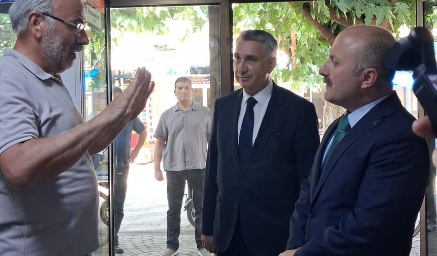 İncirliovalı esnaf, Kaymakamı Vali’ye şikayet etti