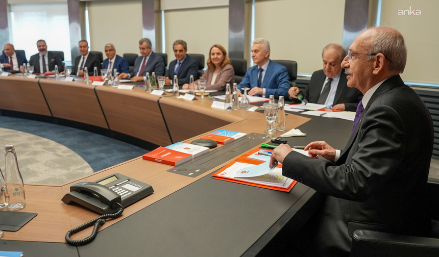 Kılıçdaroğlu istifalarının ardından kurmaylarını topladı
