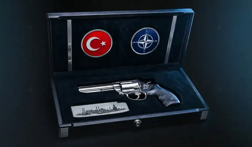 Erdoğan NATO liderlerine tabanca hediye etti