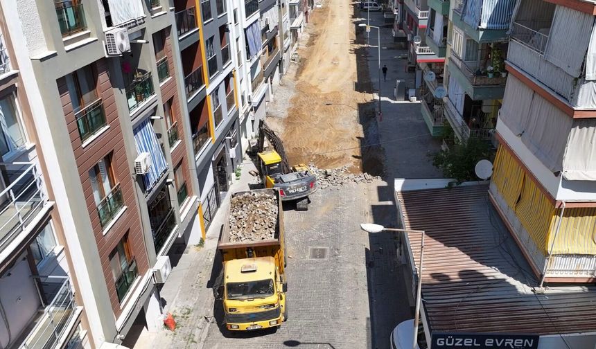 Efeler Belediyesi, ilçe genelinde yol yatırımlarını sürdürüyor