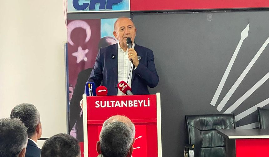 Gürsel Tekin: "CHP'de kavga yok, müteahhitlerle müşahitler arasındaki bir ayrışım var"