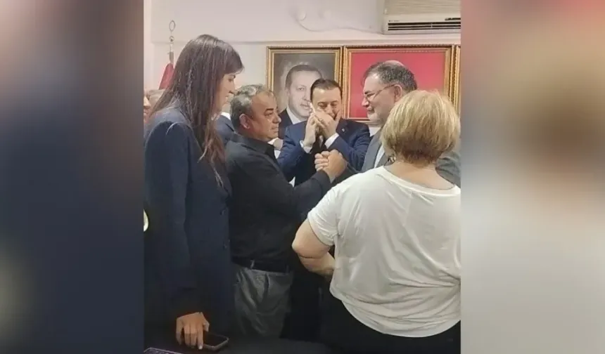 Menderes’te AK Parti zaferi: CHP’li üye kutlamada!