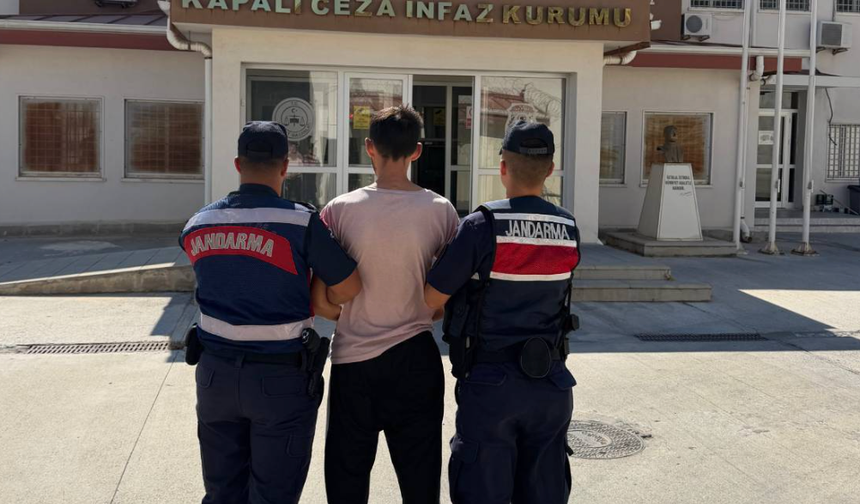 Kuşadası'nda 25 yıl hapis cezası bulunan şahıs yakalandı