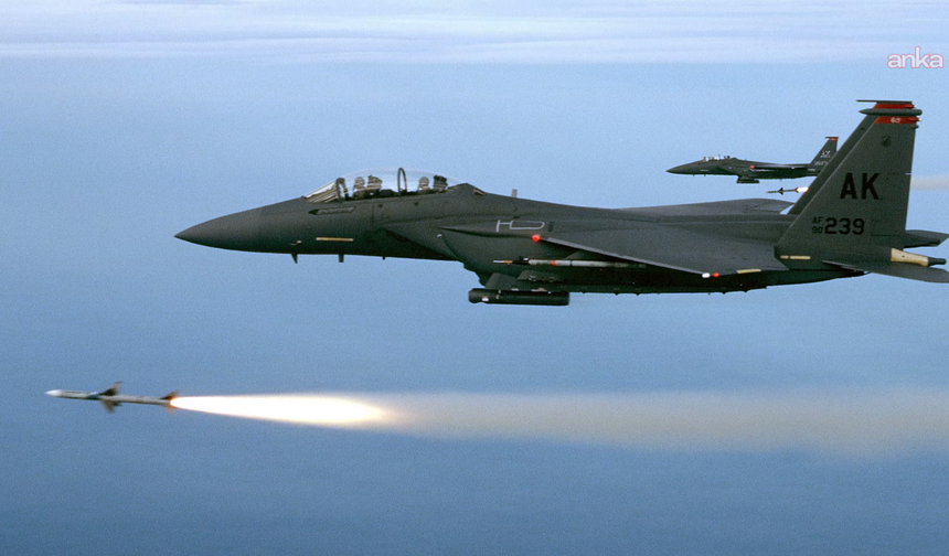 NYT: "İran, ABD'ye ait F-15E'yi İHA'larla takip ederek düşürdü"