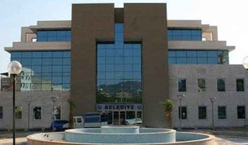 Söke CHP'de 8 belediye meclis üyesi istifa etti
