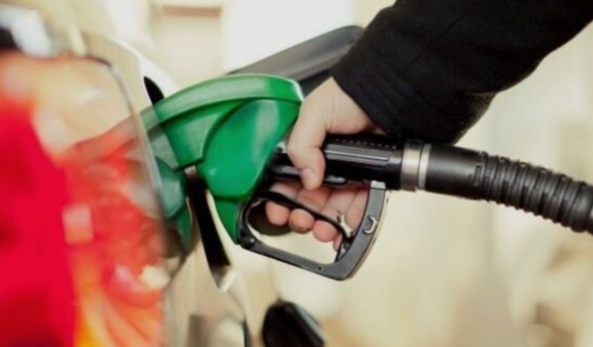 Benzine dev zam geldi!