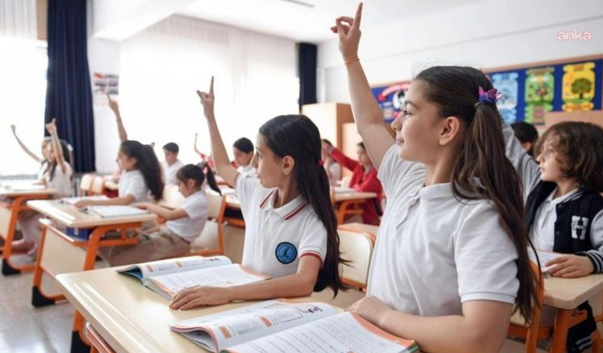 Okula Uyum Haftası'nda kamuda çalışan velilere izin!