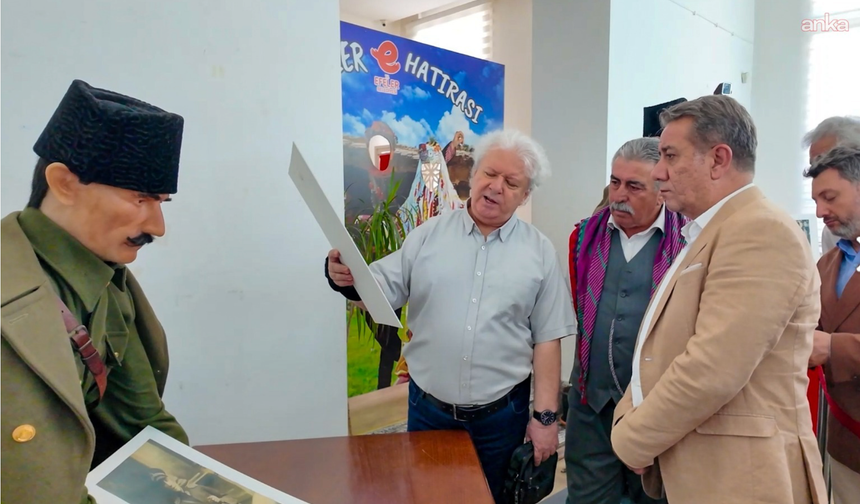 Efeler'de "Zaferden Kurtuluşa" sergisi açıldı