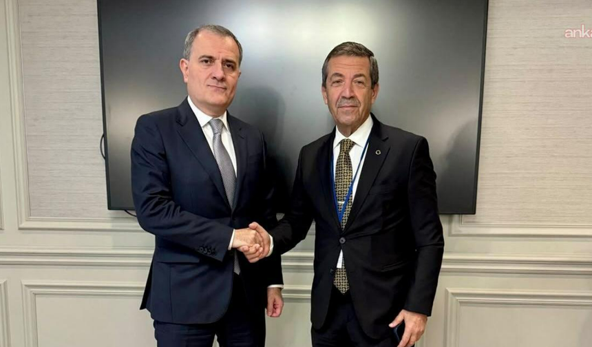 KKTC Dışişleri Bakanı Ertuğruloğlu, Azerbaycan Dışişleri Bakanı Bayramov ile görüştü