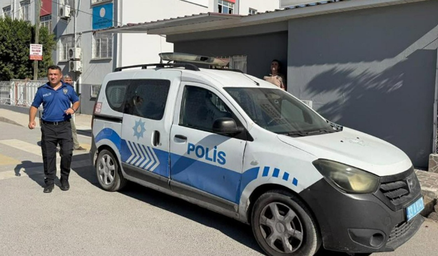 İlkokul öğrencisinin çantasından tabanca çıktı