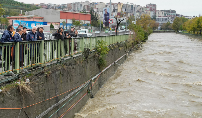 İstanbul Valiliği: Yağış nedeniyle ölü sayısı 3'e yükseldi, kayıp sayısı 4