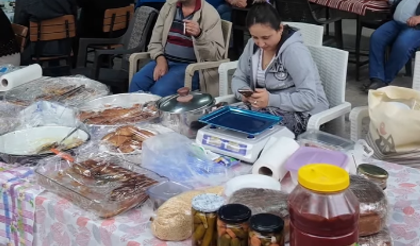 Cincin Köyü’nde yerel ürünler her pazar tezgahlarda