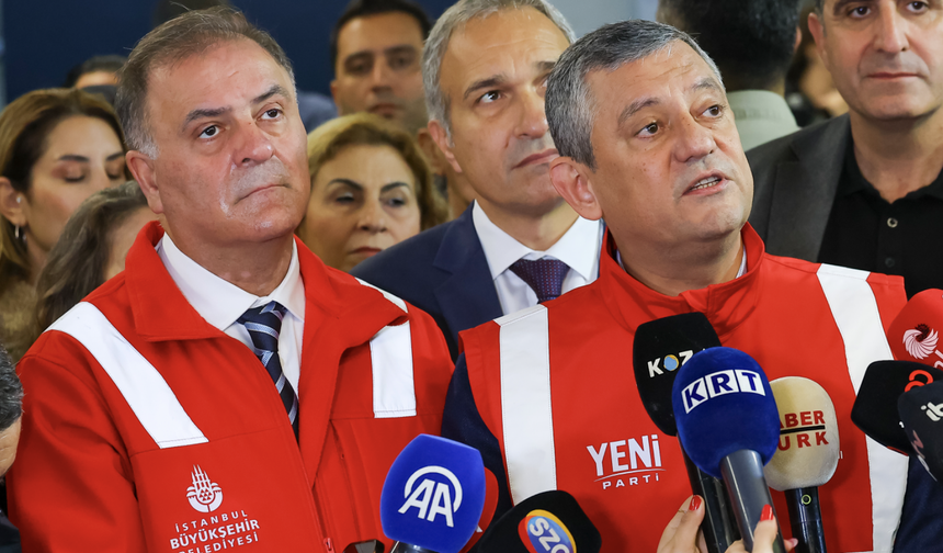 Özgür Özel: 10 AK Partili Trabzon’a metro yapamadı, İmamoğlu İstanbul’a 10 metro yaptı