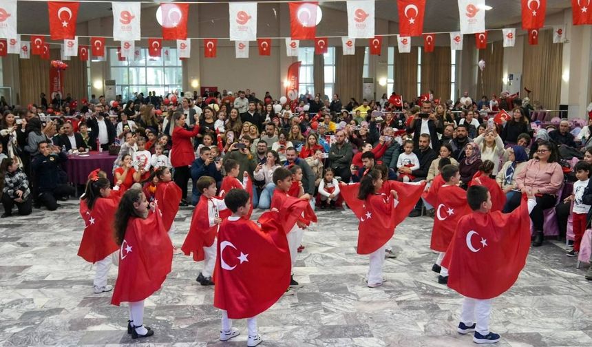 Efeler'de Cumhuriyet Bayramı coşkusu!